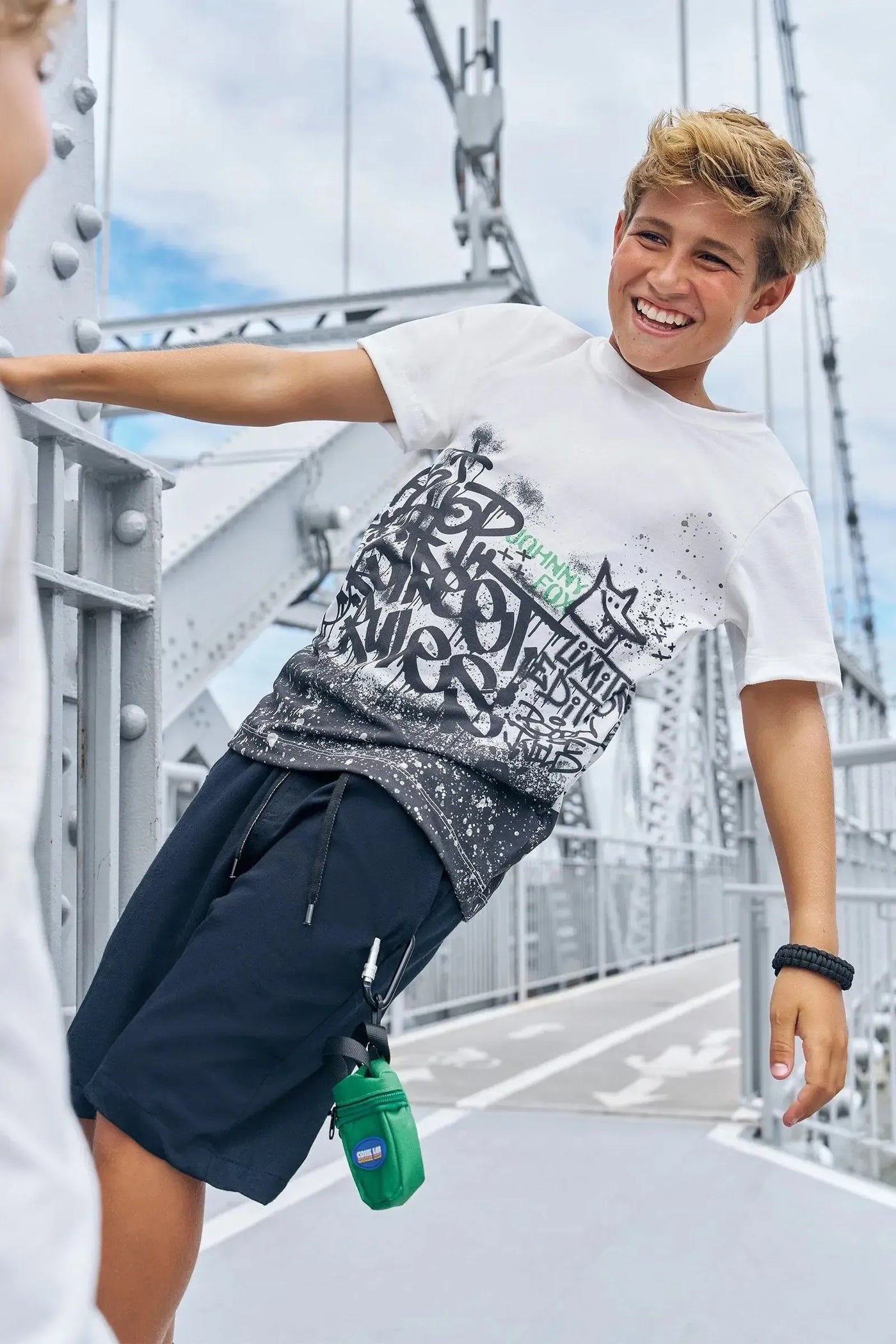 Bermuda em Sarja Girassol com Elastano 87050 Johnny Fox Teen Menino