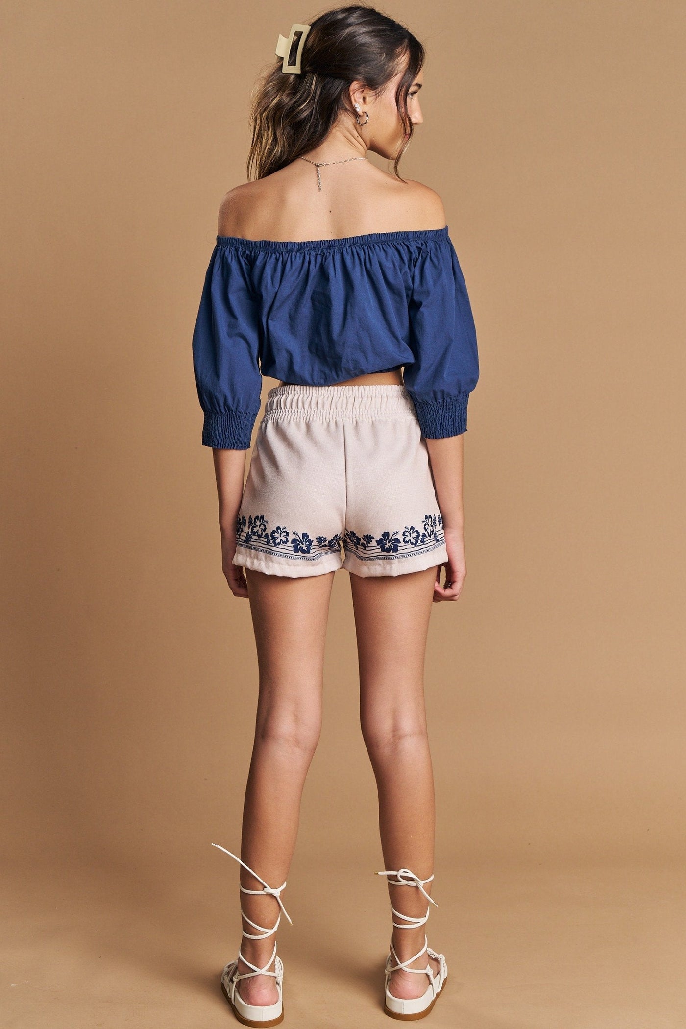 Conjunto Blusa Cropped em Tricoline e Shorts em Linen Look Resort 74545 Lilimoon
